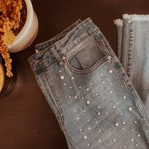 FOREVER 21 Pearl Embellished Ripped Knee Jeans